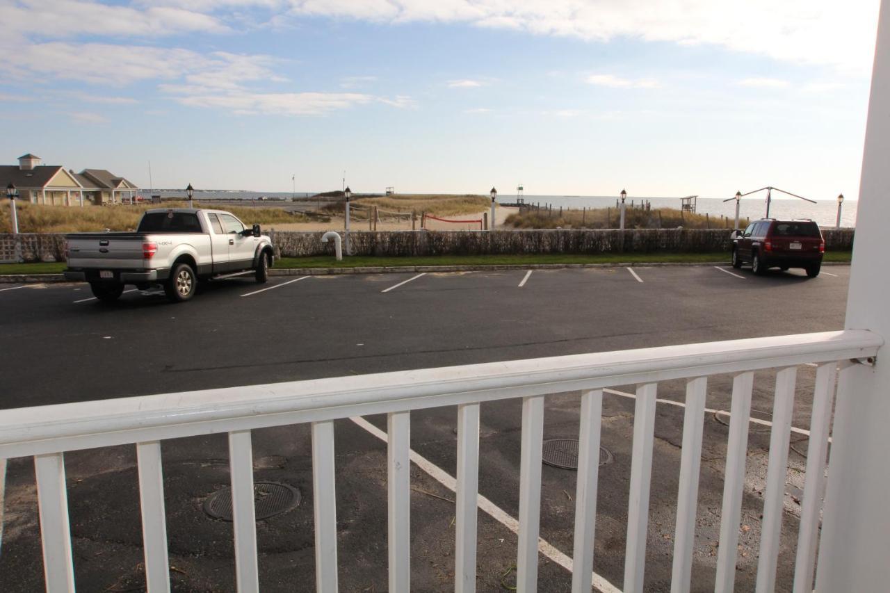 Ocean Club On Smuggler'S Beach South Yarmouth Exterior photo