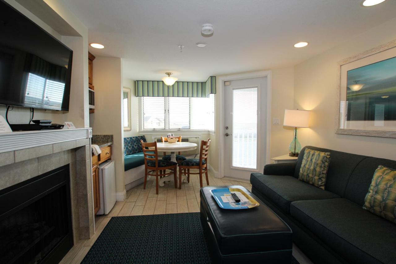 Ocean Club On Smuggler'S Beach South Yarmouth Exterior photo